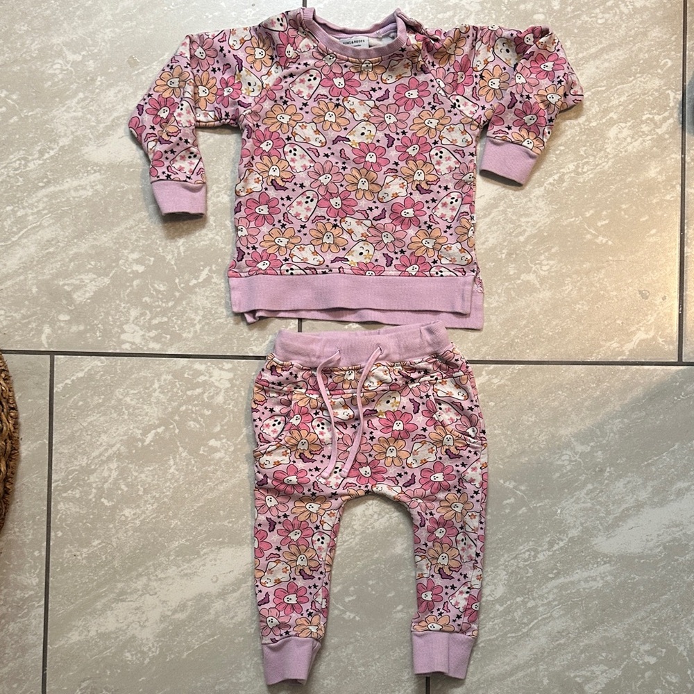 bums and roes Pink Floral ghost Sweatshirt & Jogger Set size 18-24 months